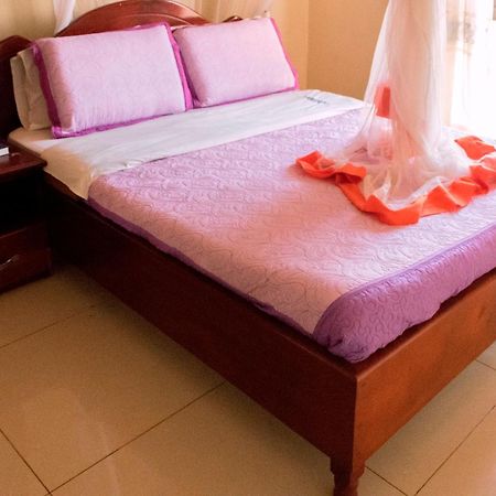 Kahondo Buffalo Hotel Kampala Makerere Экстерьер фото