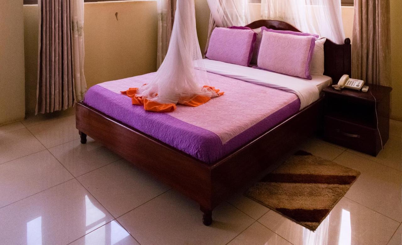 Kahondo Buffalo Hotel Kampala Makerere Экстерьер фото