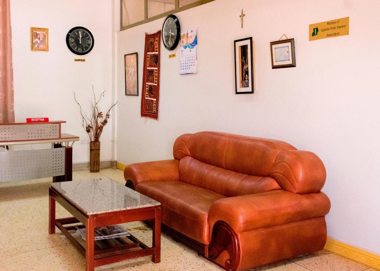 Kahondo Buffalo Hotel Kampala Makerere Экстерьер фото