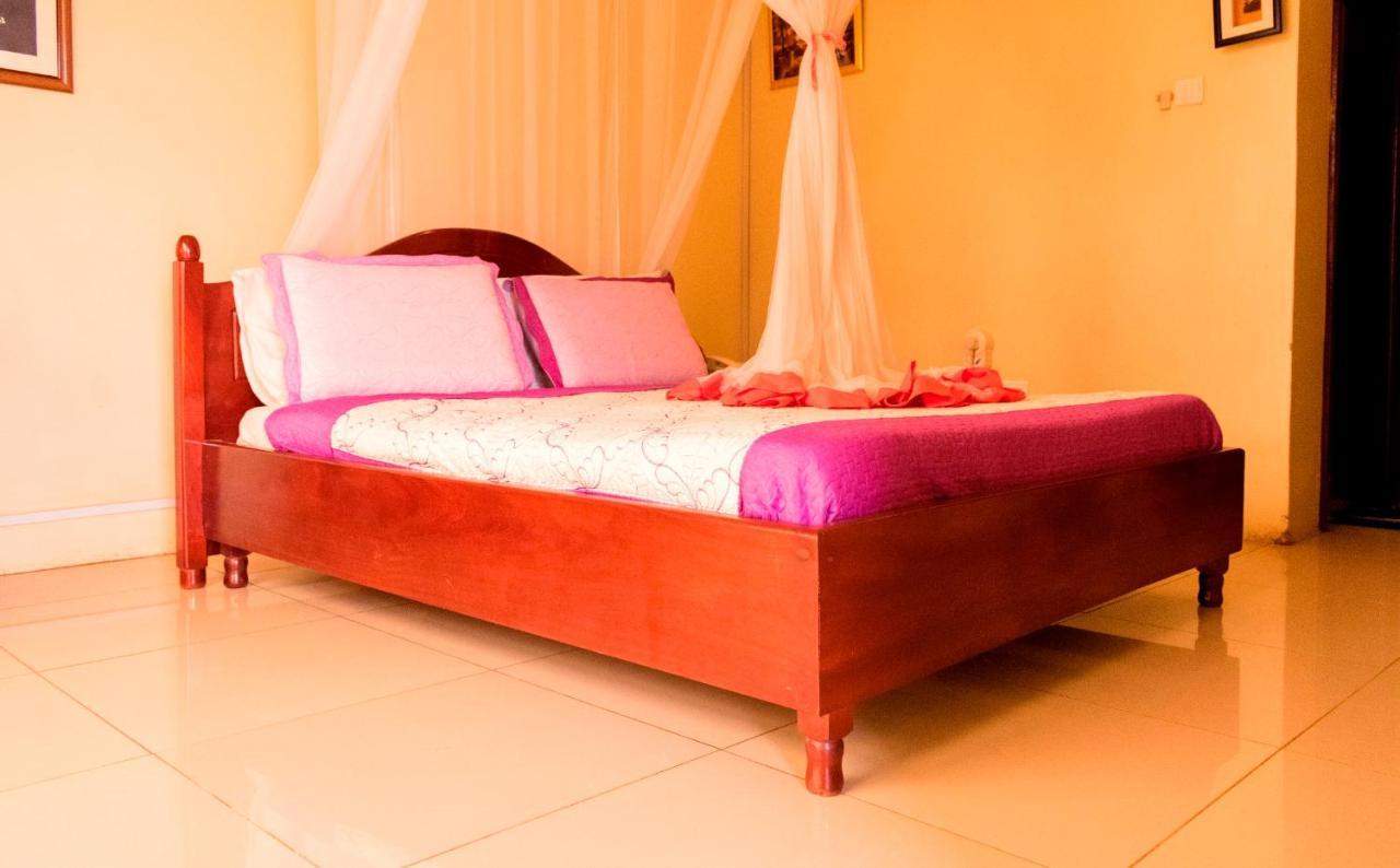 Kahondo Buffalo Hotel Kampala Makerere Экстерьер фото